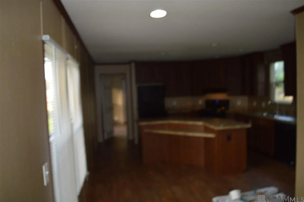 3 bed, 1280 sqft, $1,200 — Photo 4