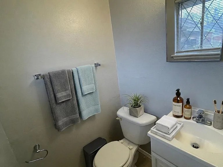 3025 Dentwood Ter — Photo 16