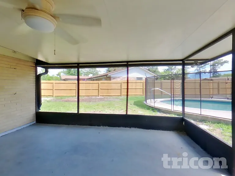 671 Custer Cir — Photo 17
