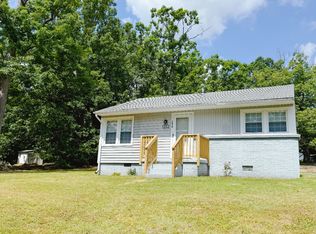 1212 E Willowbrook Dr, Burlington, NC 27215
