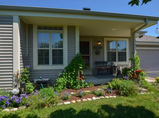 1426 E Buckwood Dr #1426, Oak Creek, WI 53154