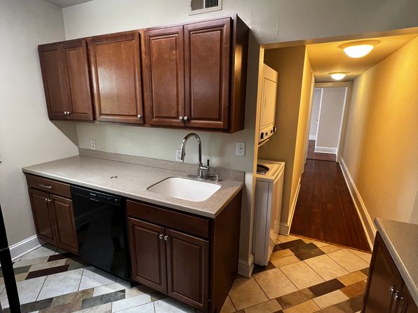 3009 Ellwood Ave APT C