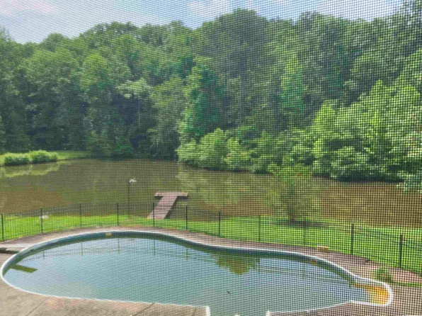 160 Emerald Rd, Pell City, AL 35128