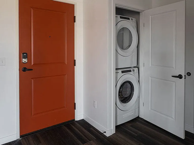 The Landing at 1001 NP — Photo 48