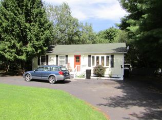 141 Azalea Dr, Albrightsville, PA 18210