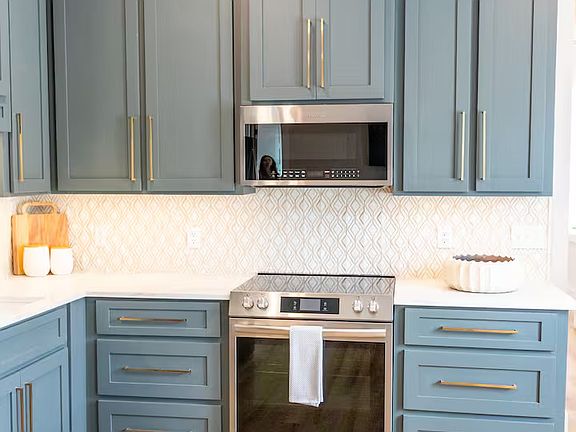 2nd image of 1326 Newcastle St #300