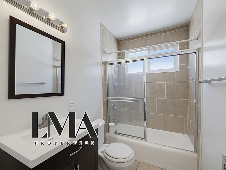 1453 Butler Ave #3 — Photo 15