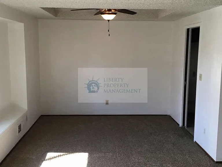 625 Mayflower St — Photo 8