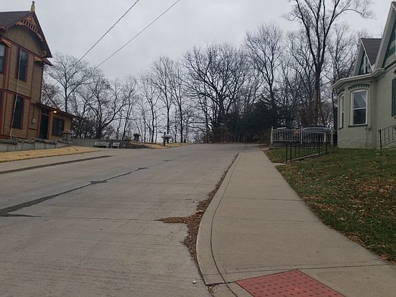 4th image of 421 Ferrel St