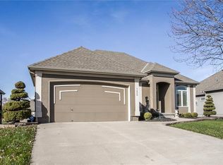 1426 Brompton Ln, Raymore, MO 64083