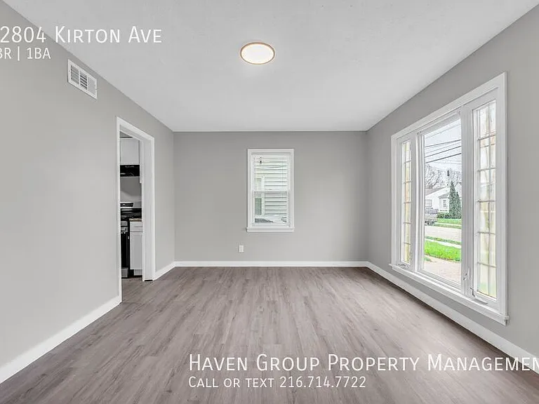 12804 Kirton Ave — Photo 6