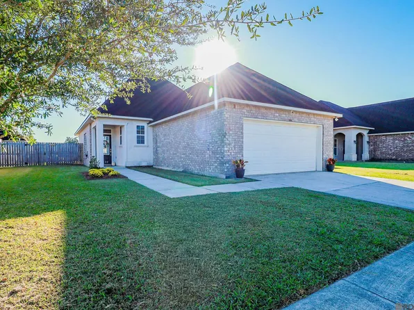 1722 S Gonzales Trace Ave, Gonzales, LA 70737