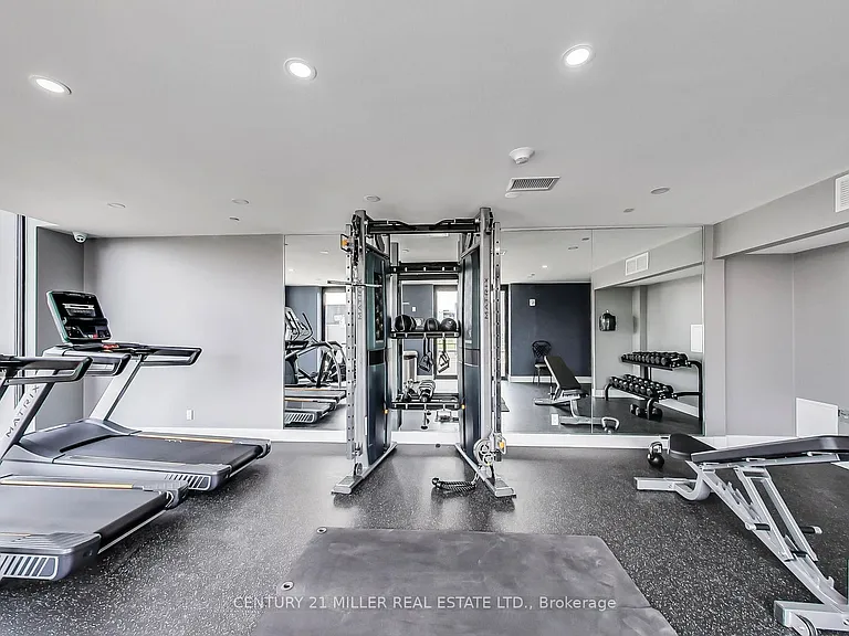 15 Queen St S #1012 — Photo 7