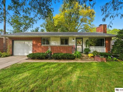 211 Sycamore Dr, Lincoln, NE, 68510