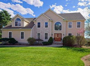 31 Fair Ln, Raynham, MA 02767