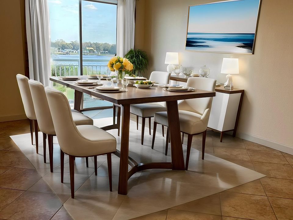 Dining room (digitally staged)