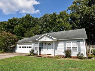 1406 Hawkcrest Ln, Winston Salem, NC 27127