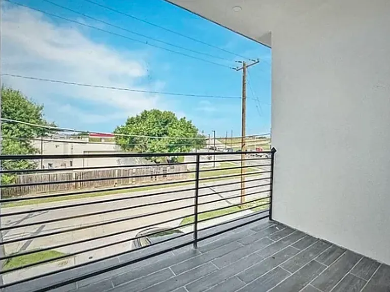 2906 Jim St — Photo 18