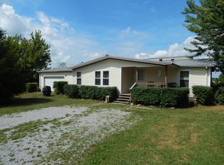 7426 Plateau Rd, Crossville, TN 38571