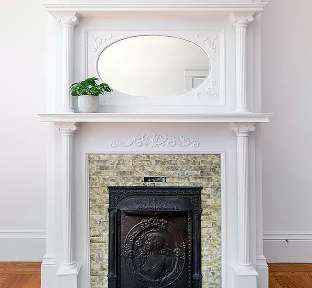 846 York St — Photo 2