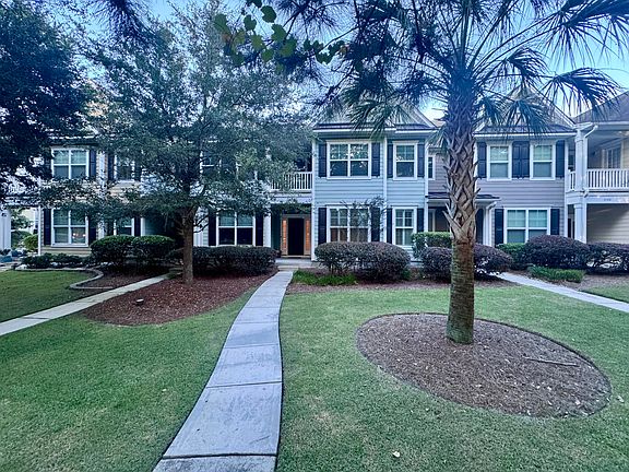 2nd image of 2108 Promenade Ct
