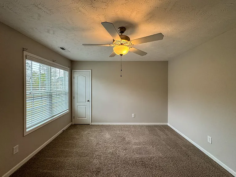 761 Sunset Lake Rd — Photo 16