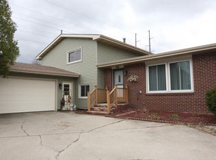 3901 Victoria Dr, Valparaiso, IN 46383