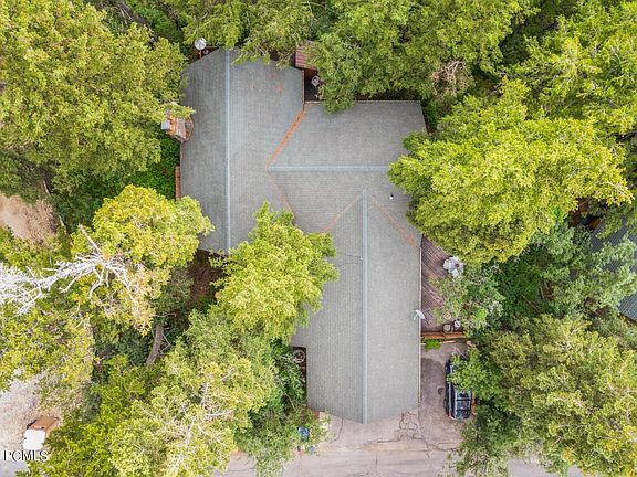 5th image of 140 Matterhorn Dr