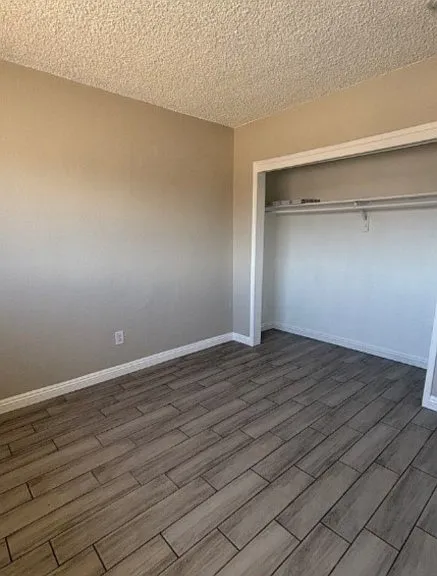 718 W Wilson Ave #103 — Photo 3