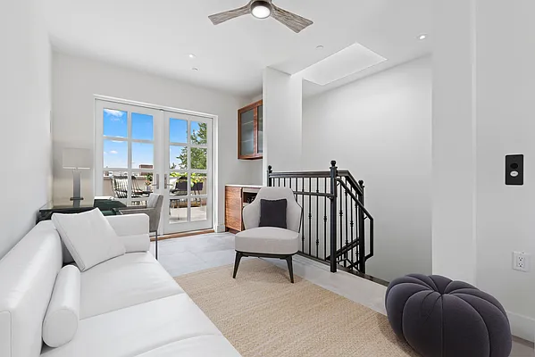 Rented by Corcoran | media 21