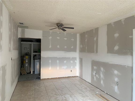 5th image of 6919 N Clearview Ave
