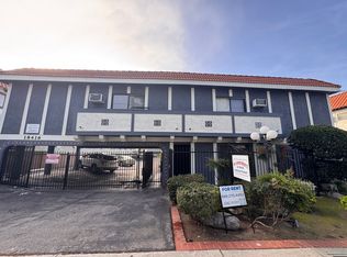 18416 Halsted Street, Northridge, CA 91325