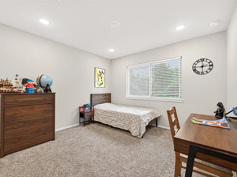 12789 Royal West Dr — Photo 24