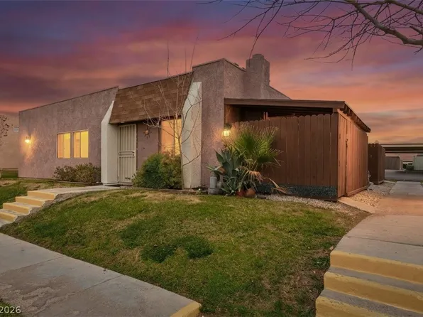 3631 Villa Knolls East Dr, Las Vegas, NV 89120