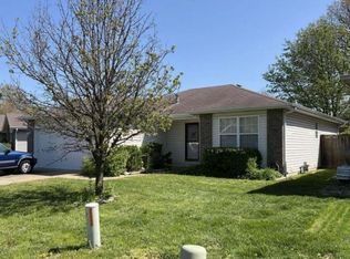 1460 S Lone Pine Ave, Springfield, MO 65804