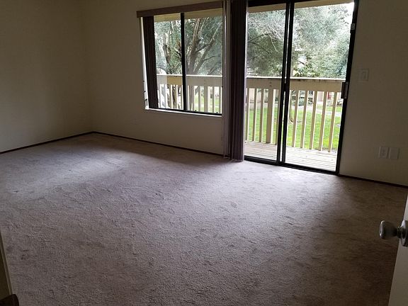 4th image of 4646 Columbia River Ct