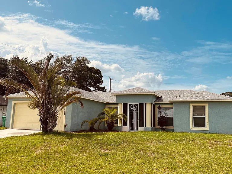 1683 SW Malmo Rd — Photo 1