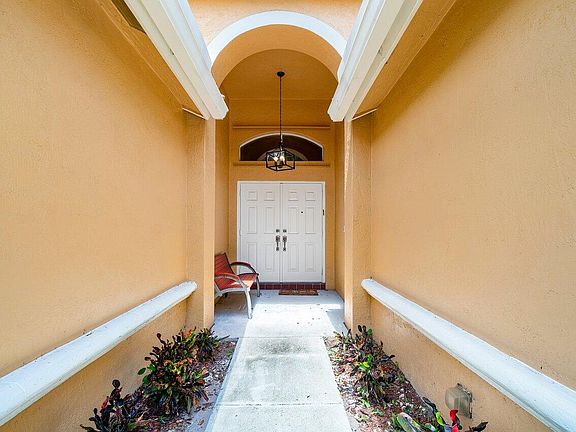 4th image of 6428 Old Medinah Circle