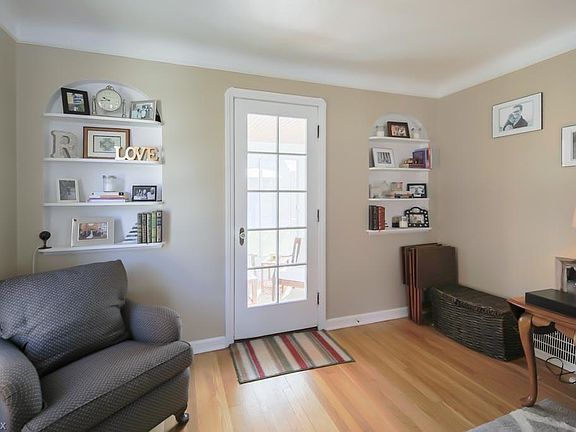 5th image of 16611 Southland Ave