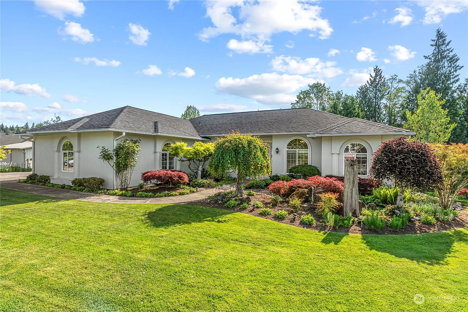 508 N Maple Hill Road photo 1