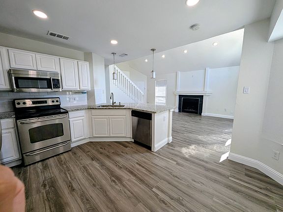 5th image of 1508 Mayfair Dr