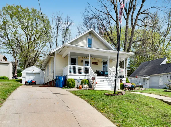 2021 1st St, Peru, IL 61354