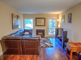 242 Claybine Dr, Saint Louis, MO 63122