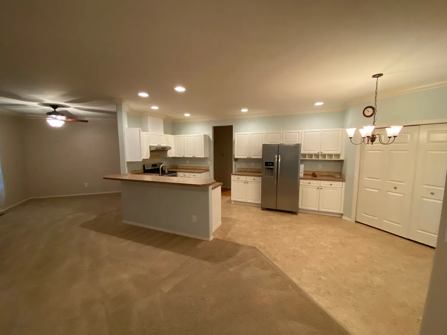 2 bed, 1776 sqft, $2,700 — Photo 3