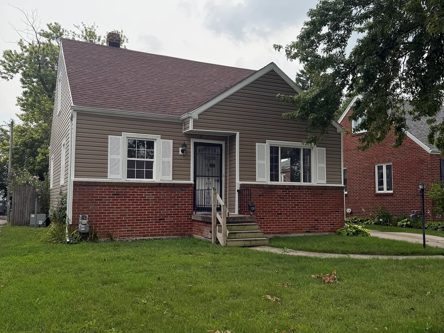3 bed, 1370 sqft, $1,400 — Photo 2