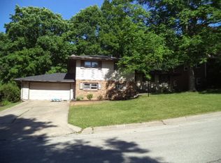 3327 Alta Vista Rd, Rockford, IL 61107