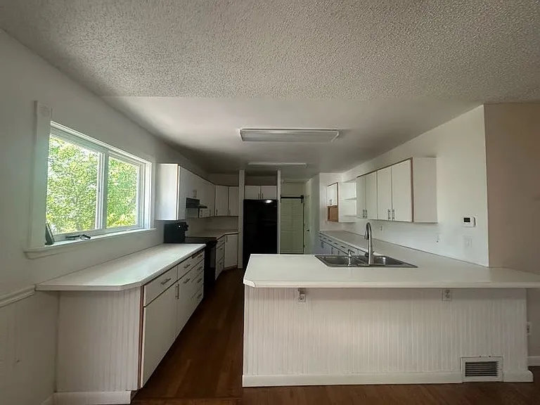 3426 Riford Ct — Photo 11