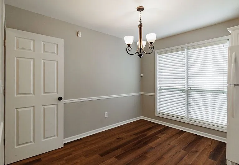 195 Bedford Dr — Photo 12
