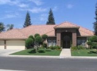 9008 Saint Cloud Ln, Bakersfield, CA 93311