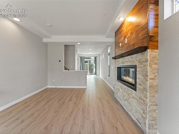 3rd image of 8290 Longleaf Ln